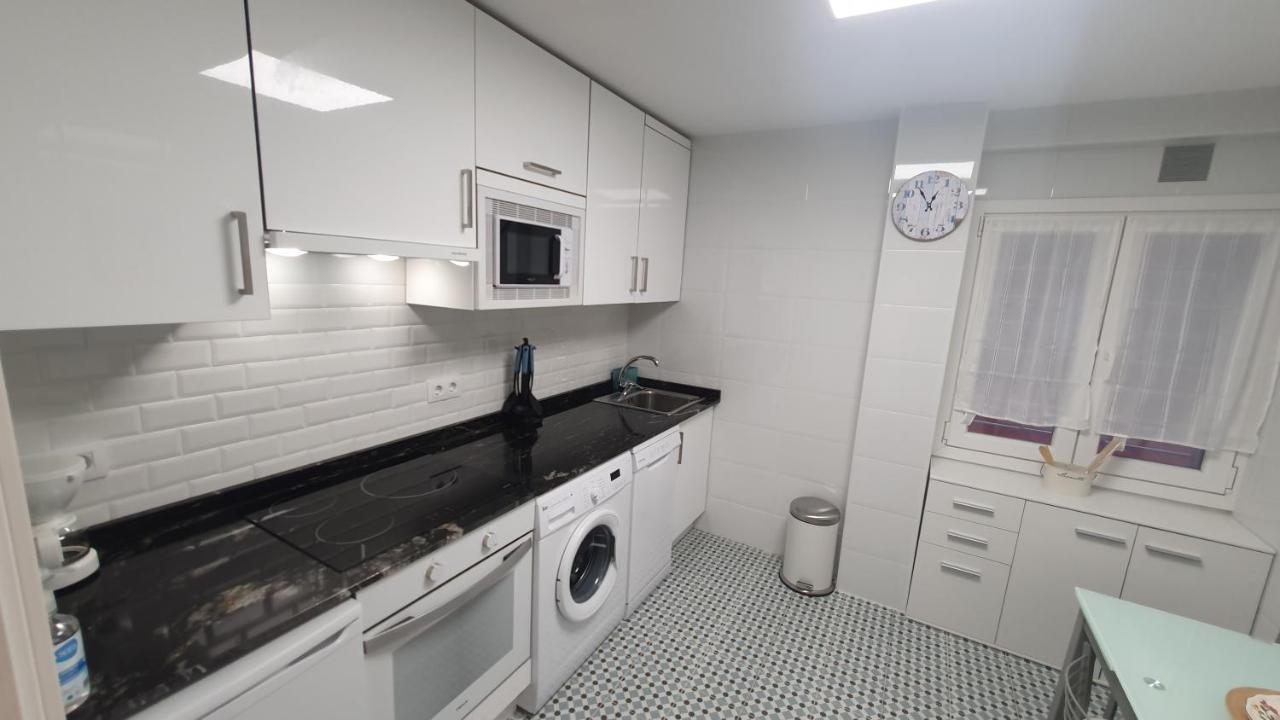 Jasjose Playa - Frente A San Lorenzo, 2 Hab, 6 Pax, Wifi - Vut-2047-As Gijón Zewnętrze zdjęcie